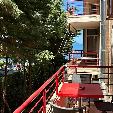 Apartment Solmare *